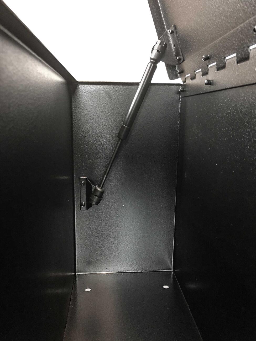 inside metal brekford box