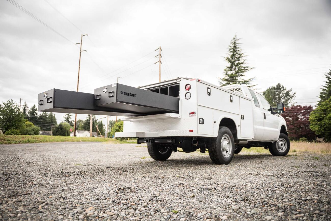 PickupSeries_All-Weather_Custom_2016_Ford_F-250_ServiceTruck_Customer-Install-2.jpg Thumbnail