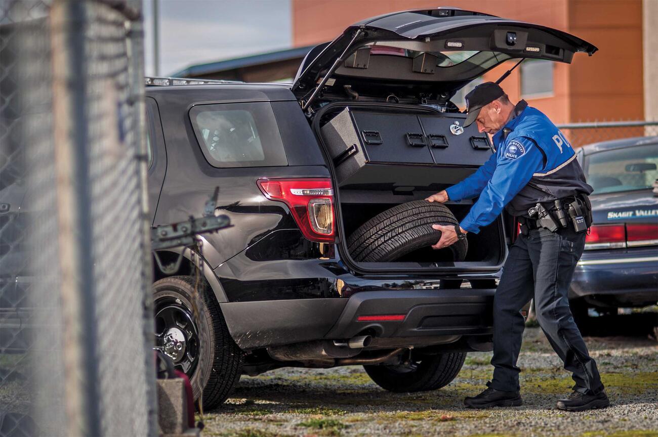 SUVseries_BaseLine_Magnum2Drawer_LiftSystem_2013_Ford_Explorer_SWPDlift1.jpg Thumbnail