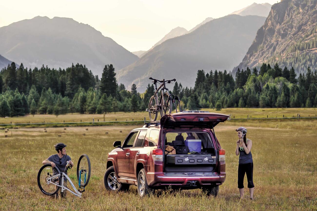 SUVseries_BaseLine_Standard2Drawer_2012_Toyota_4Runner_MountainBiking1.jpg Thumbnail